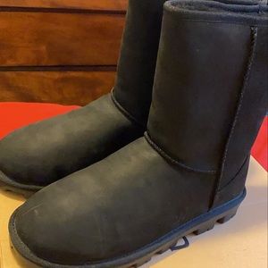 NEVER WORN BLACK UGG BOOTS WOMENS SIZE 10